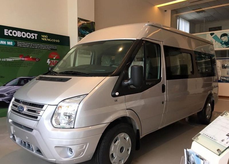 Ford Transit Mid Tiêu Chuẩn