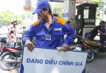 15h chiều nay, giá xăng dầu giảm mạnh nhất kể từ đầu năm 2017